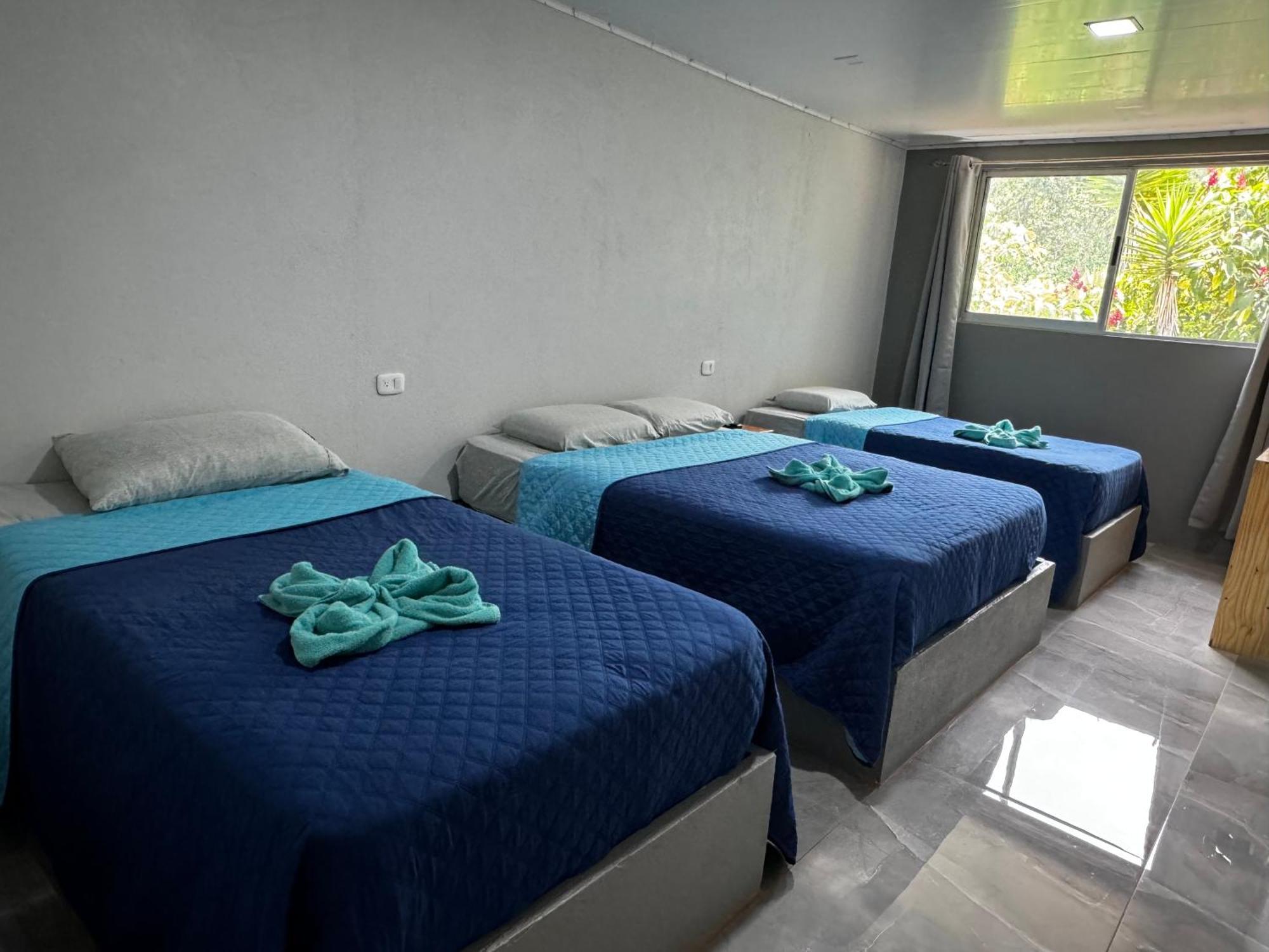 Hotel Uran Rivas Exterior photo