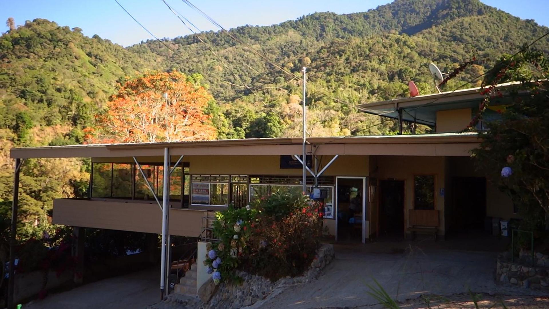 Hotel Uran Rivas Exterior photo